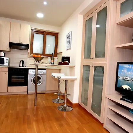 Ithaki Phinikoudes 307 Apartament Larnaca