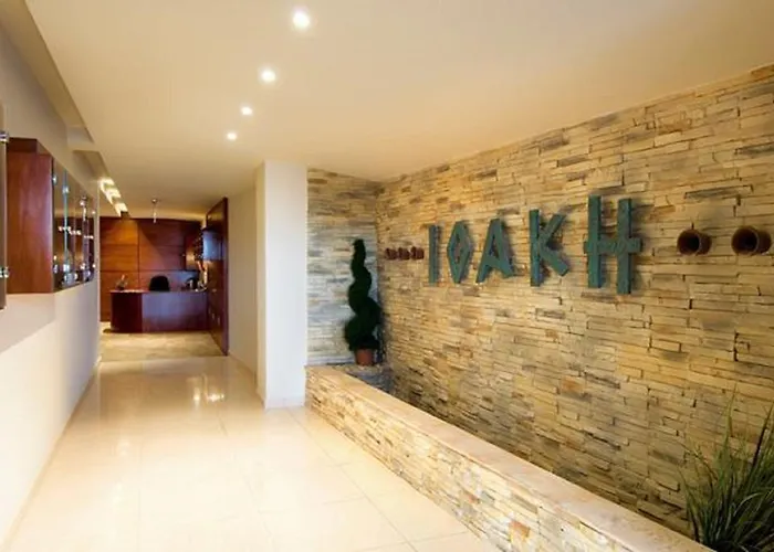 Apartmán Ithaki Phinikoudes 307