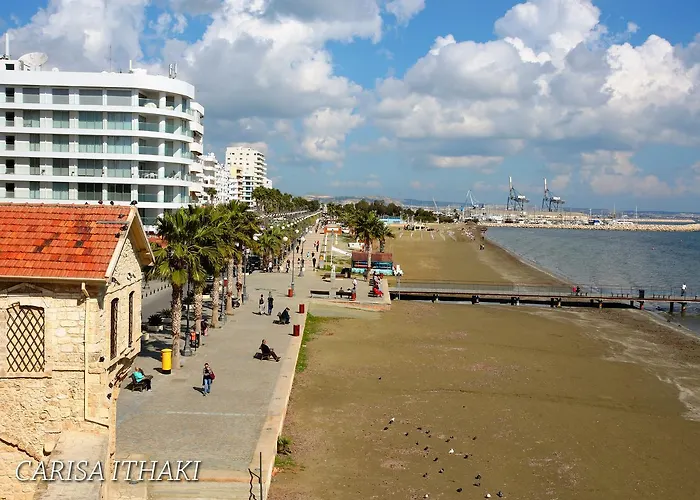 Ithaki Phinikoudes 307