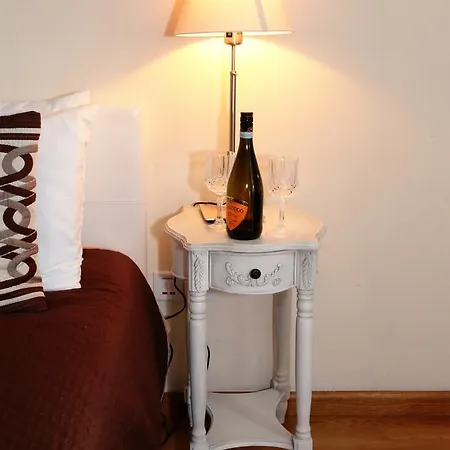 Ithaki Phinikoudes 307 *